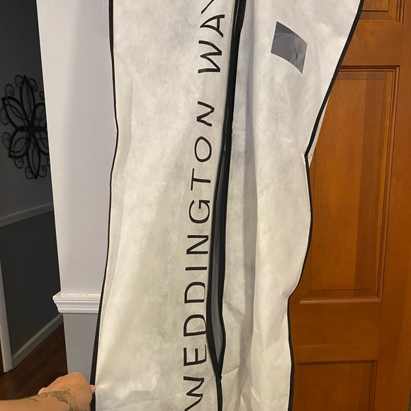 Bridesmaid dress, never worn - Picture 10 of 10